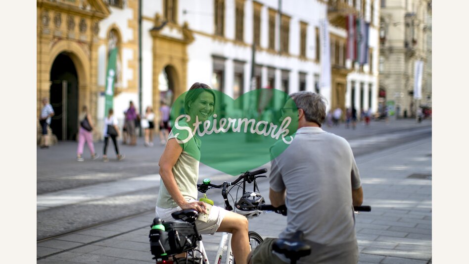 Radfahrer in der Herrengasse in Graz | © STG | Tom Lamm
