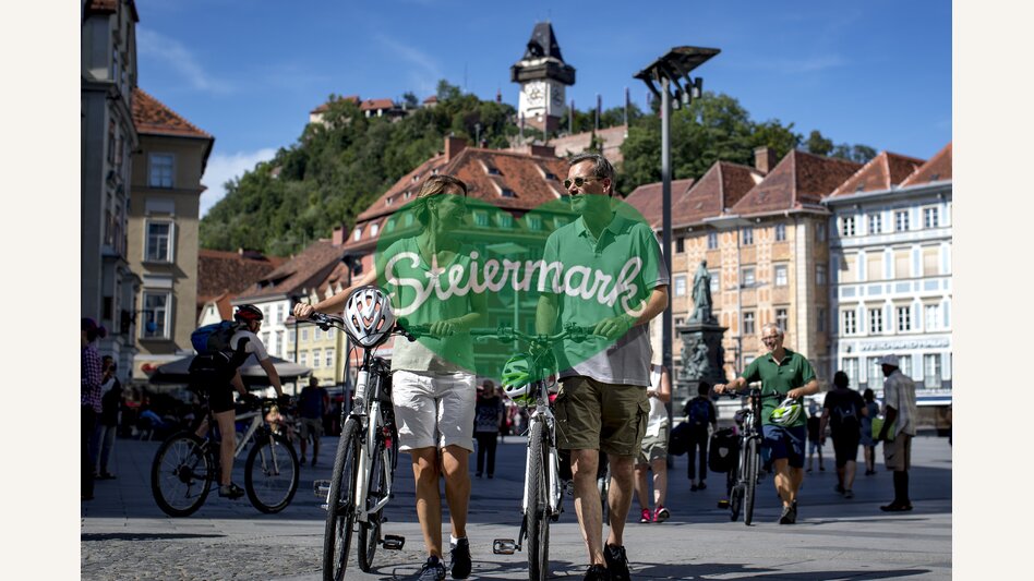 Radfahrer am Hauptplatz in Graz | © STG | Tom Lamm