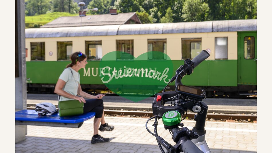 Die Murtalbahn als Begleiter des Murradweges | © STG | pixelmaker.at