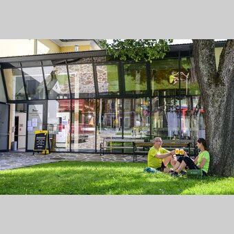Radlerrast  bei der Brauerei der Sinne in Murau | © STG | pixelmaker.at
