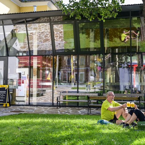 Radlerrast  bei der Brauerei der Sinne in Murau | © STG | pixelmaker.at