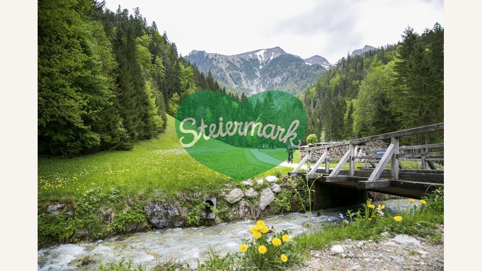 Mürztalradweg im Naturpark Mürzer Oberland | © Kaiserhof Glasmanufaktur | nicoleseiser.at