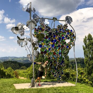 Eory-Kogel bei Leutschach mit der größten Weintraube der Welt | © STG | Martina Traisch