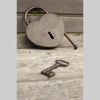 Vorhangschloss in Herzform aus dem 18. Jhdt. im Schlüsselmuseum Graz | © STG | Bernhard Loder