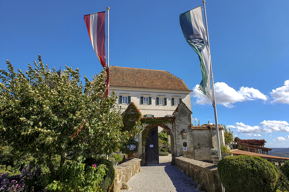 Kapfenstein castle of the Winkler-Hermaden family | © Steiermark Tourismus | Günther Steininger