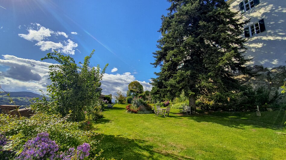 Kapfenstein castle of the Winkler-Hermaden family | © Steiermark Tourismus | Günther Steininger