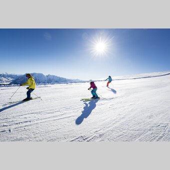 Skifahren auf der Tauplitzalm | © STG | Tom Lamm