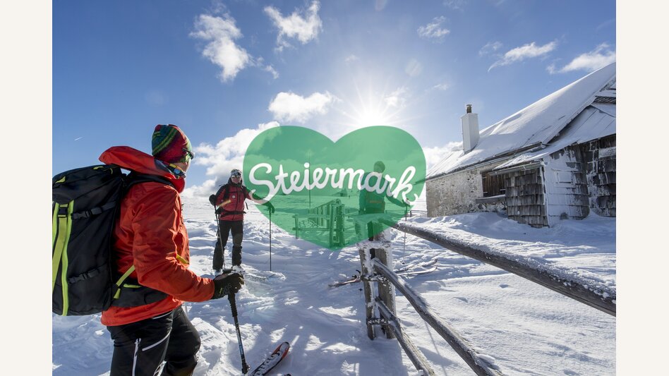 Skitour auf die Frauenalpe zur Bernhard-Fest-Hütte | © STG | Tom Lamm