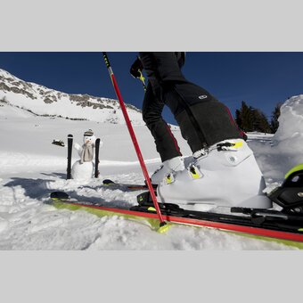 Skifahrer mit Schneemann | © STG | Tom Lamm