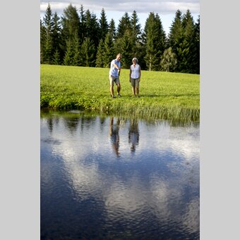 Bei der Zeutschacher Ursprungsquelle | © STG | Tom Lamm
