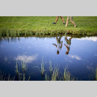 Bei der Zeutschacher Ursprungsquelle | © STG | Tom Lamm