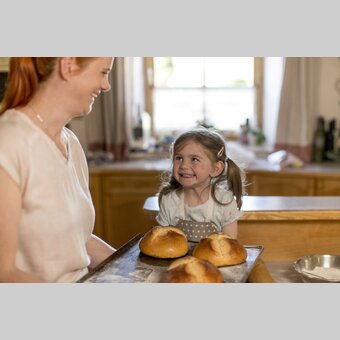 Osterbrot bzw. Pinzen backen am Zehenthof in Semriach | © STG | Tom Lamm
