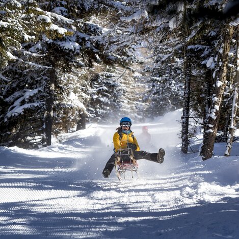 Rodeln bei der Tonnerhütte in Mühlen | © STG | Tom Lamm