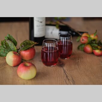 Apfel-Weichselsaft Weissenbacher | © STG | Elena Egger