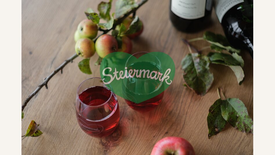 Apfel-Weichselsaft Weissenbacher | © STG | Elena Egger