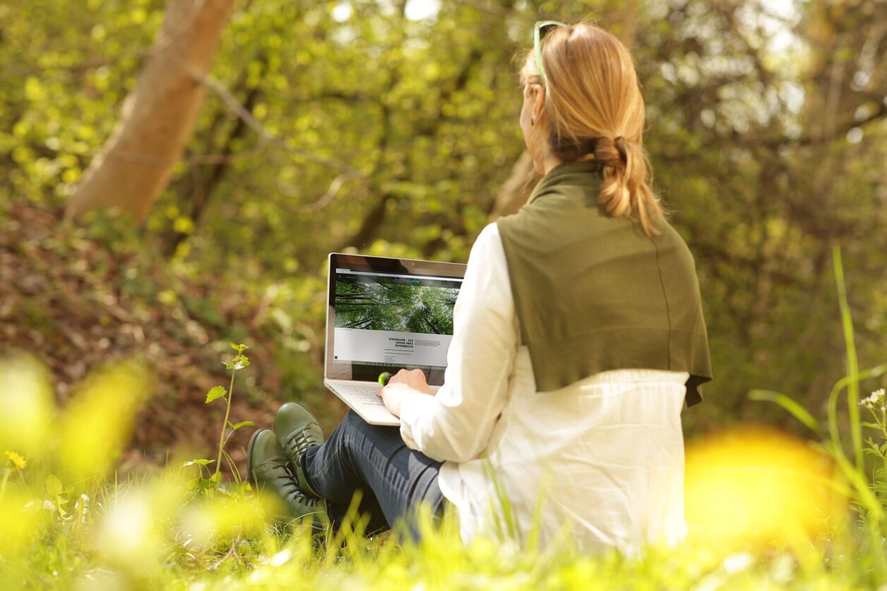 Urlaubsplanung im Grünen | © STG | Bernhard Loder