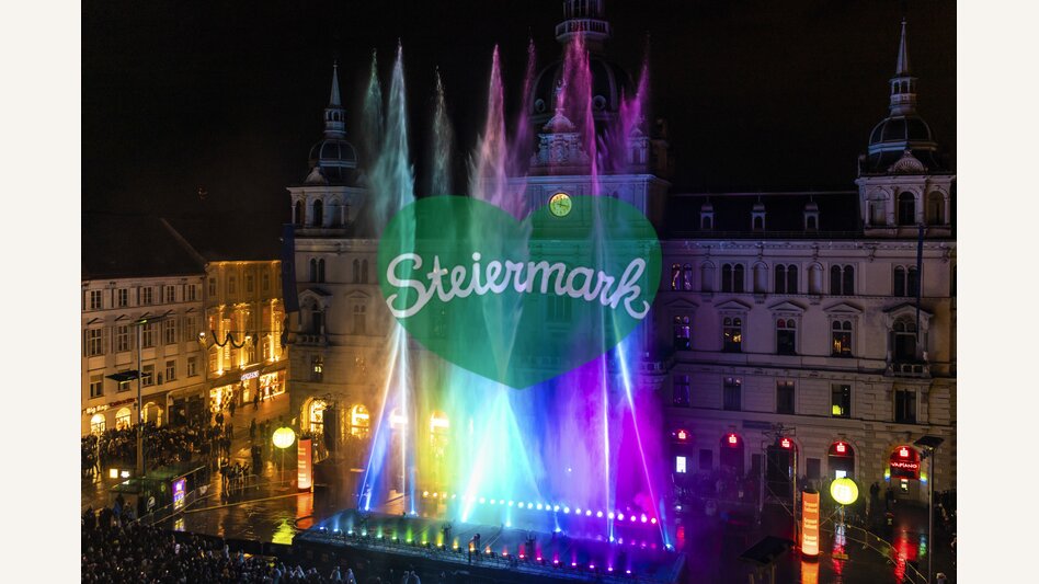 Silvester in Graz, Wasser- und Lasershow am Hauptplatz | © Graz Tourismus | Harry Schiffer