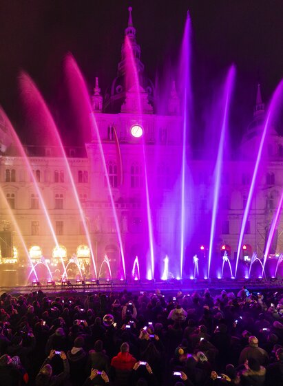 Silvester in Graz, Wasser- und Lasershow am Hauptplatz | © Graz Tourismus | Harry Schiffer