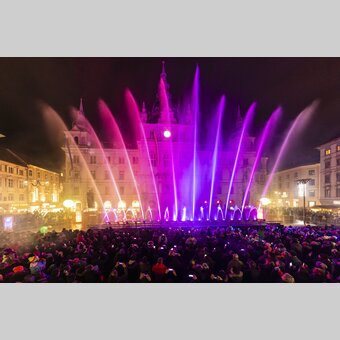 Silvester in Graz, Wasser- und Lasershow am Hauptplatz | © Graz Tourismus | Harry Schiffer