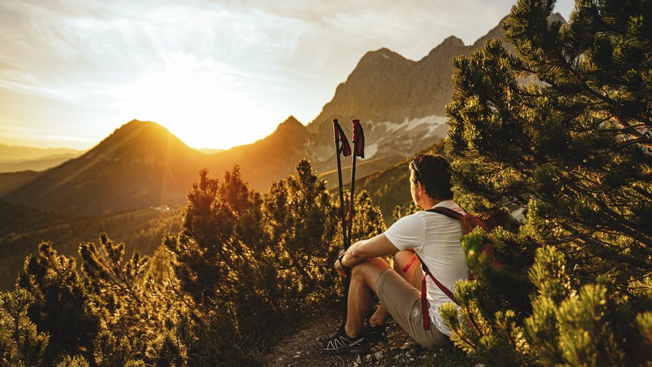 At the "Steinernen Jungfrauen", bizarre rock formations in Ramsau am Dachstein | © Steiermark Tourismus | photo-austria.at