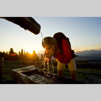 Erfrischung auf der Frauenalpe | © STG | Tom Lamm