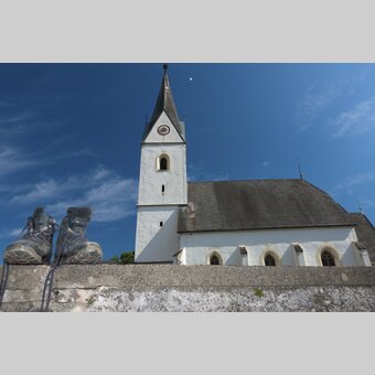 Am Weststeirischen Jakobsweg bei der Jakobskirche in Geisthal | © STG | Harry Schiffer | ETZ-Pilgrimage Europe SI-AT