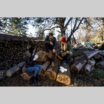Spätherbstliche Wanderpause in Semriach | © STG | Tom Lamm