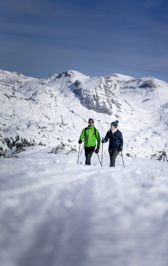 Winterwandern mit Aus- und Weitblicken auf der Tauplitz | © STG | Tom Lamm