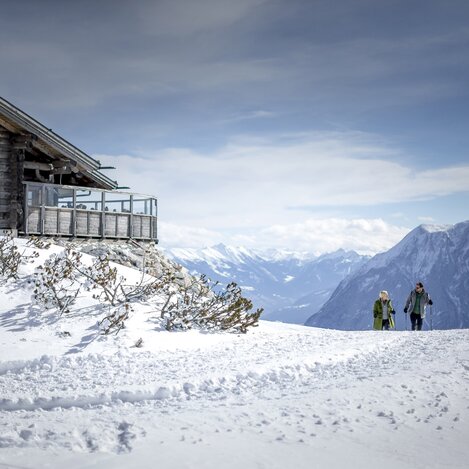 Winterwandern mit Aus- und Weitblicken auf der Tauplitz | © STG | Tom Lamm