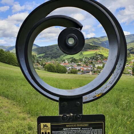 Blick auf Spital am Semmering - Bahnwanderweg am UNESCO Weltkulturerbe Semmeringbahn | © STG | Günther Steininger