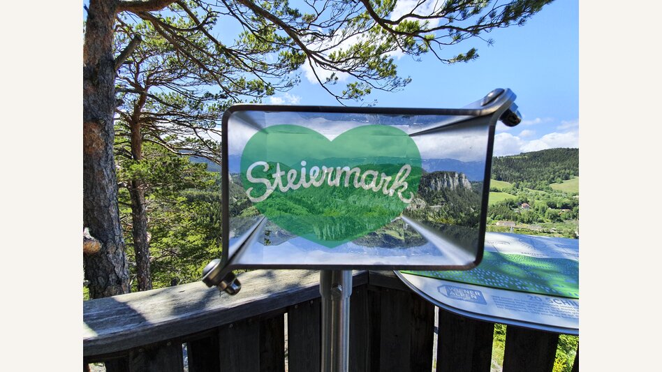 20 Schilling-Blick am Bahnwanderweg am UNESCO Weltkulturerbe Semmeringbahn | © STG | Günther Steininger