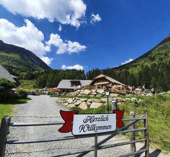 Hölzlerhütte at the Eselsberger Alm | © Steiermark Tourismus | Günther Steininger