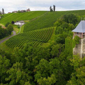 Aussichtswarte Ruine Klöch | © STG | pixelmaker.at