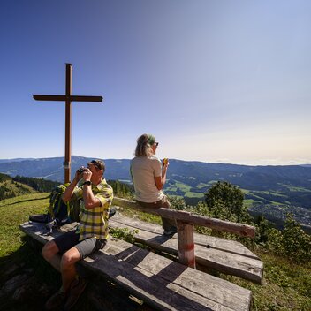 Blick von der Großen Scheibe auf Mürzzuschlag | © STG | pixelmaker.at