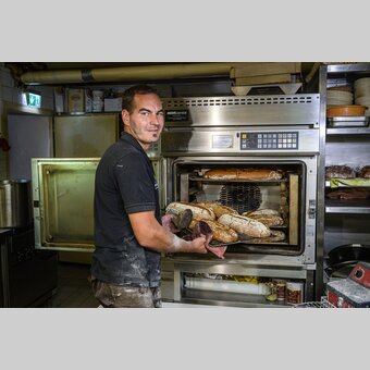 Brotspezialitäten am Waxriegelhaus | © STG | pixelmaker.at