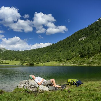 Am Schwarzensee auf der Tauplitzalm | © STG | pixelmaker.at