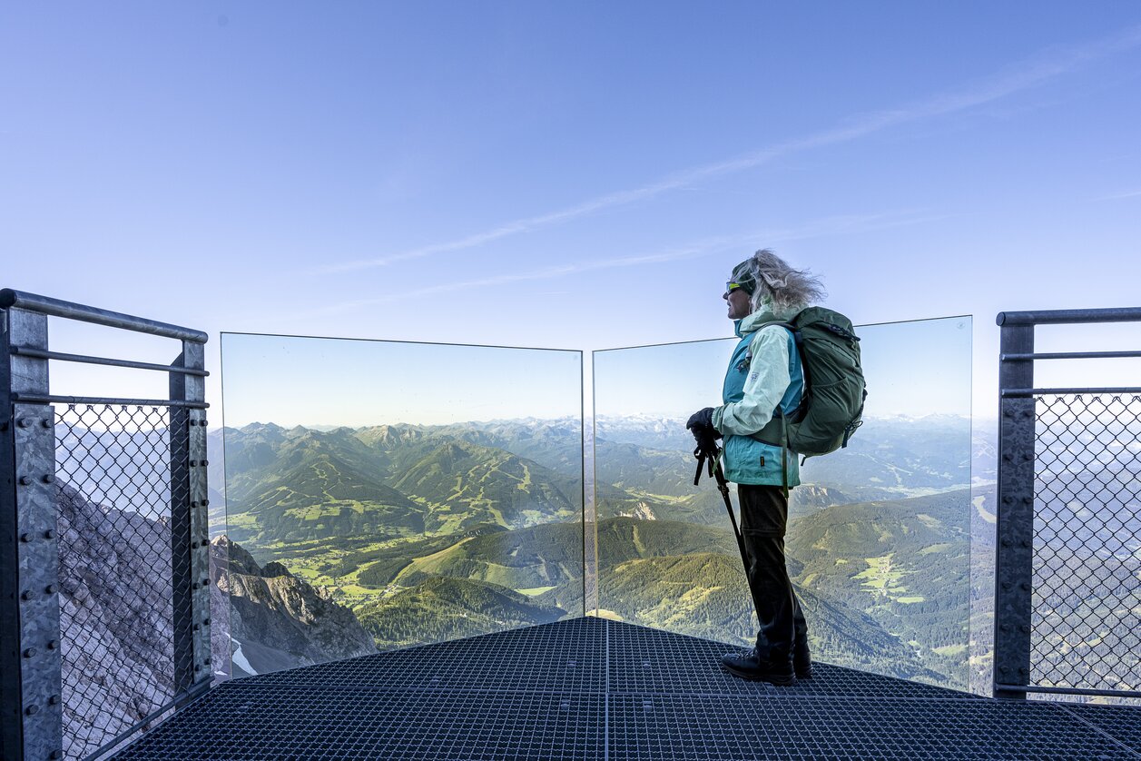 Skywalk am Dachstein, Start der Wanderroute Vom Gletscher zum Wein | © STG | pixelmaker.at
