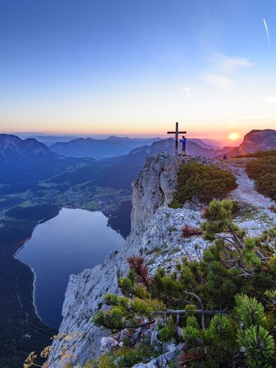 Top of the Trisselwand with view to Altausseersee lake | © Steiermark Tourismus | Volker Preusser