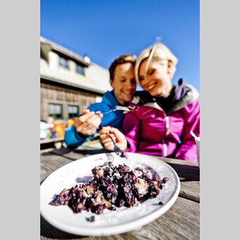 Schwarzbeerschmarrn auf der Schneealm | © STG | Tom Lamm | ETZ Projekt Hiking & Biking SI-AT