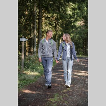 Wandern macht glücklich ;) | © STG | Elena Egger