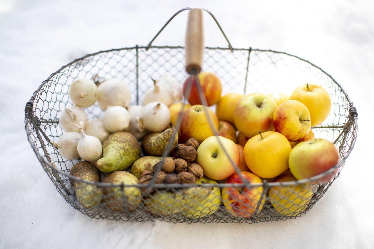 Ein Korb voller Vitamine | © STG | Tom Lamm