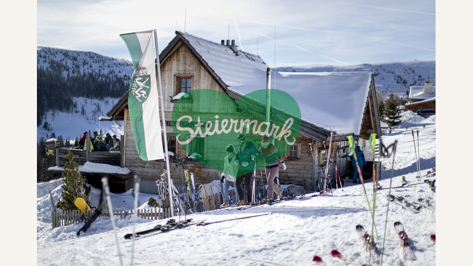 Winterwanderer bei der Kleinlachtalhütte | © STG | Tom Lamm