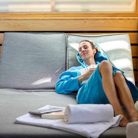 Nach dem Saunabesuch sollte man sich eine Ruhepause gönnen.  | © Parktherme Bad Radkersburg | Harald Eisenberger