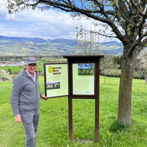 Johann Laschet erzählt von den Bäumen | © STG | Lisa Anderle