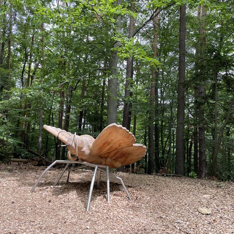 Schmetterlingsfigur aus Holz | © Steiermark Tourismus | Lisa Anderle