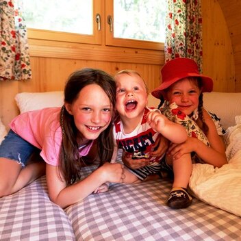 Schlafen in der Fasslhütte | © Bauernhof Mandl | Bauernhof Mandl