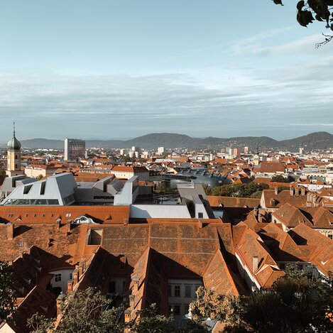 Blick über die Grazer Dächerlandschaft: Welterbe Graz | © STG Sarah Valda | © STG Sarah Valda