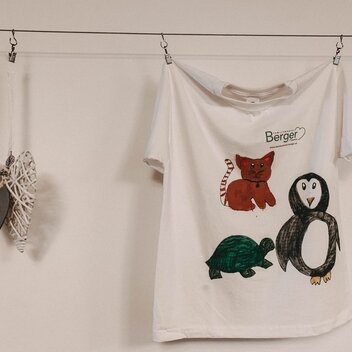 T-shirts bemalen | Renner/Valda | © Steiermark Tourismus