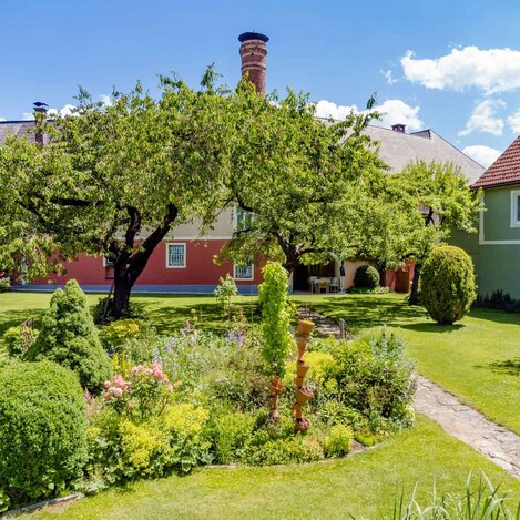 Innenhof im Gasthof Bräuer | © Gasthof Bräuer | Eibensteiner