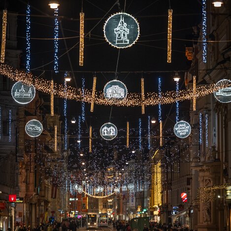 Weihnachtsbeleuchtung in der Herrengasse | © STG | Jesse Streibl